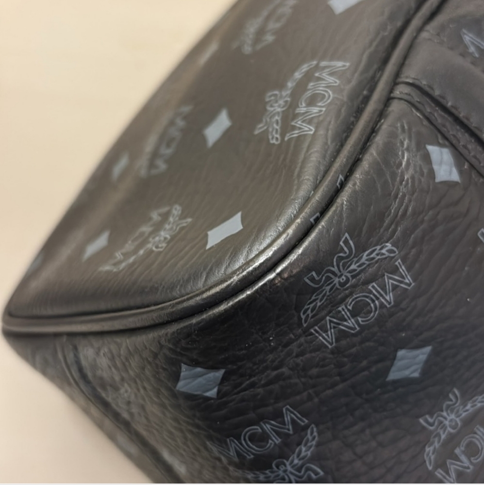 💯 Auth MCM Black Leather Tote Bag  (Medium) - Picture 5 of 16